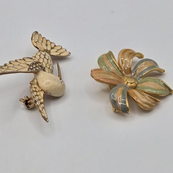 VTG 2PC Brooch Fairy Whimsy Spring Antique Look Marble Enamel Hummingbird Flower - Picture 7 of 12